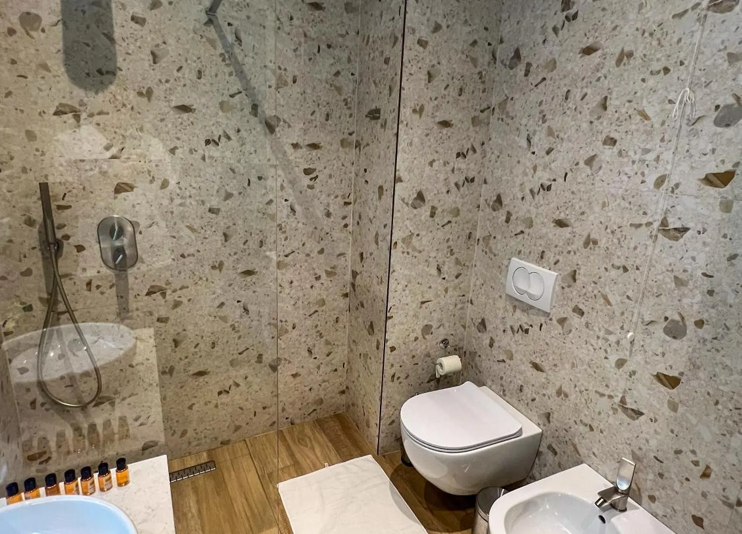 Lakeside Dream Tirana Apartment